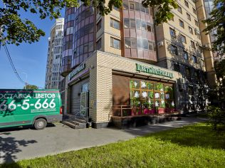 Аренда торгового помещения 134.1 м2 в торгово-офисном комплексе, метро Удельная