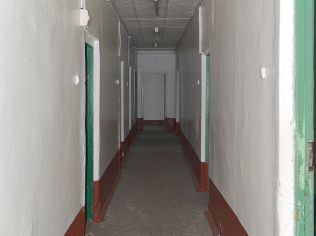Аренда склада 96.8 м2 в многофункциональном комплексе, метро Площадь Ленина