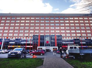 Аренда офиса 120 м2 в бизнес-центре, метро Елизаровская