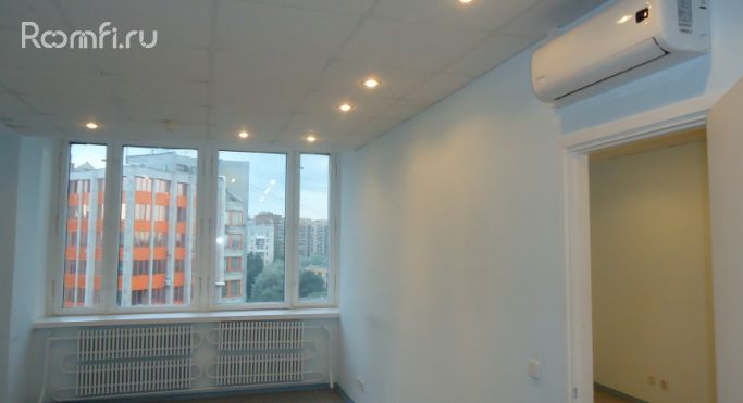 Аренда офиса 69.5 м², площадь Конституции - фото 1