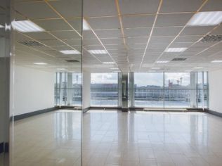 Аренда офиса 150 м2 в бизнес-центре, метро Лесная