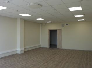 Аренда офиса 56.9 м2 в бизнес-центре, метро Бухарестская