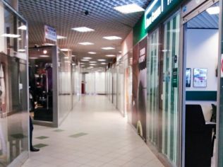 Аренда торгового помещения 815 м²