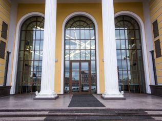 Аренда офиса 164.9 м2 в бизнес-центре, метро Петроградская