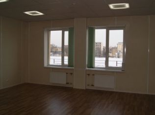 Аренда офиса 35.3 м2 в бизнес-центре, метро Новочеркасская