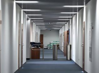 Аренда офиса 33 м2 в бизнес-центре, метро Обухово