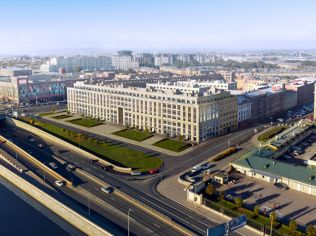 Продажа торгового помещения 160.6 м2 в жилом комплексе, метро Новочеркасская