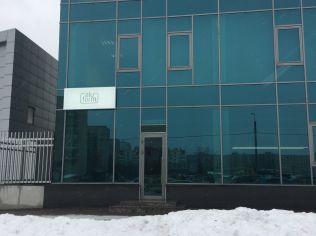 Аренда торгового помещения 223.5 м2 в бизнес-центре, метро Ладожская