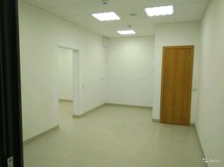 Аренда помещения свободного назначения 40 м2 в жилом доме, метро Пролетарская