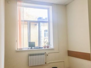 Аренда офиса 34.5 м2 в бизнес-центре, метро Чкаловская