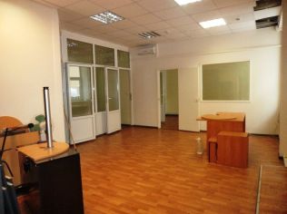 Аренда офиса 240 м2 в бизнес-центре, метро Звенигородская