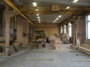 Аренда производственного помещения 751 м²