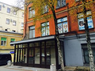 Аренда торгового помещения 866.5 м2 в многофункциональном комплексе, метро Нарвская