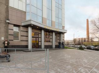 Аренда офиса 997.4 м2 в бизнес-центре, метро Нарвская