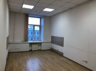 Аренда офиса 131 м2 в бизнес-центре, метро Московские Ворота