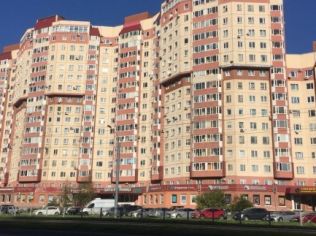 Аренда торгового помещения 179 м2 в административном здании, метро Старая Деревня
