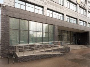 Аренда офиса 357.5 м2 в бизнес-центре, метро Новочеркасская