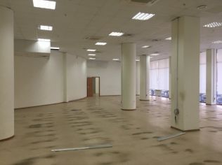 Аренда офиса 335 м2 в бизнес-центре, метро Комендантский Проспект