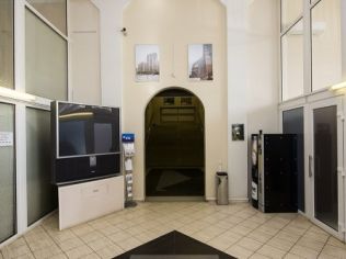 Аренда офиса 38.3 м2 в бизнес-центре, метро Политехническая