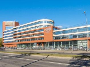 Аренда офиса 100 м2 в бизнес-центре, метро Лесная