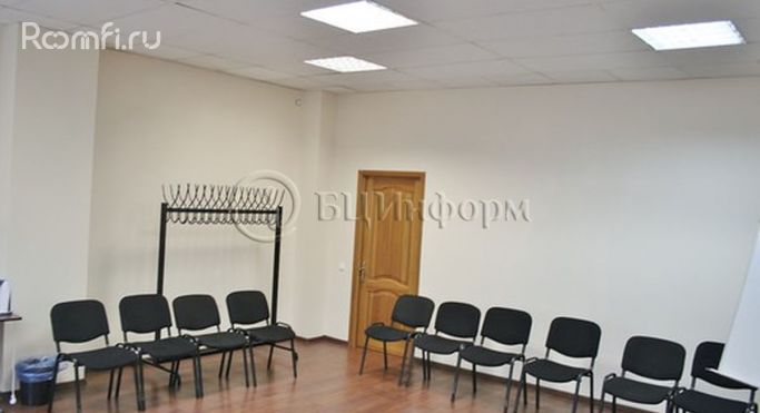 Аренда помещения свободного назначения 40 м², набережная реки Смоленки - фото 1
