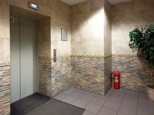 Аренда офиса 29 м2 в бизнес-центре, метро Академическая