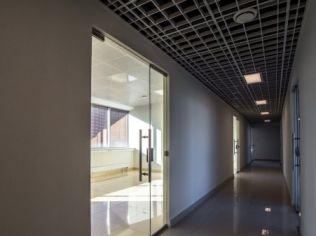 Аренда офиса 49 м2 в бизнес-центре, метро Лесная