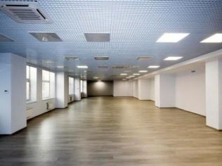 Аренда офиса 290 м2 в бизнес-центре, метро Ладожская