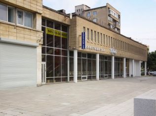Аренда помещения свободного назначения 407 м2 в бизнес-центре, метро Новочеркасская