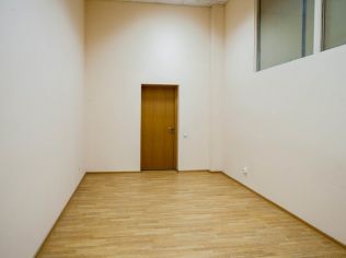 Аренда офиса 98.5 м2 в многофункциональном комплексе, метро Удельная