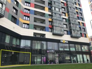 Продажа помещения свободного назначения 201.8 м2 в торгово-офисном комплексе, метро Старая Деревня