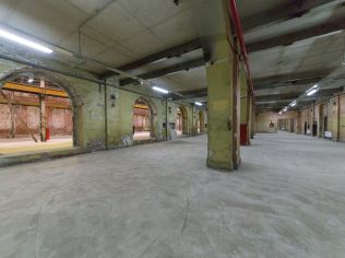 Аренда производственного помещения 1461.7 м2 в многофункциональном комплексе, метро Площадь Ленина