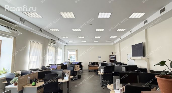 Аренда офиса 374.7 м², Синопская набережная - фото 1