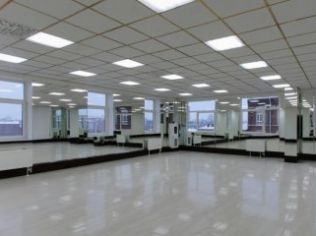 Аренда офиса 120 м2 в бизнес-центре, метро Лесная