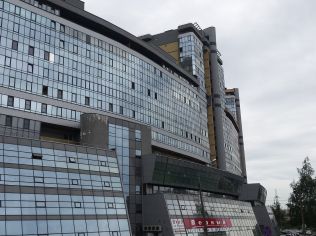 Продажа помещения свободного назначения 526 м2 в офисно-жилом комплексе, метро Пионерская