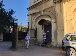 Аренда офиса 576.1 м2 в бизнес-центре, метро Нарвская