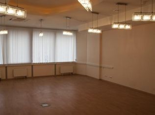 Аренда офиса 144.5 м2 в бизнес-центре, метро Нарвская