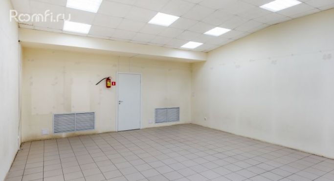 Аренда торгового помещения 28 м², Московская улица - фото 2