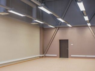 Аренда офиса 186.5 м2 в бизнес-центре, метро Ладожская