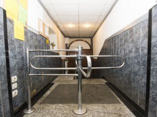Аренда офиса 28 м2 в бизнес-центре, метро Площадь Александра Невского 2