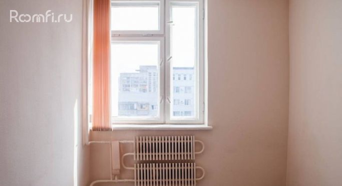 Аренда торгового помещения 10.3 м², площадь Конституции - фото 2