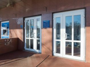 Аренда офиса 46.4 м2 в бизнес-центре, метро Кировский Завод