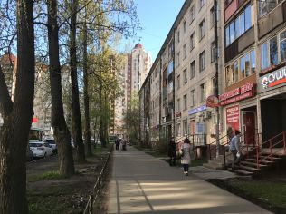 Продажа помещения свободного назначения 79 м2 в торгово-офисном комплексе, метро Звёздная