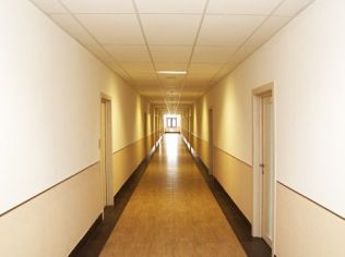 Аренда офиса 60 м2 в бизнес-центре, метро Политехническая