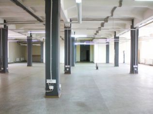 Аренда помещения свободного назначения 589.9 м2 в бизнес-центре, метро Балтийская