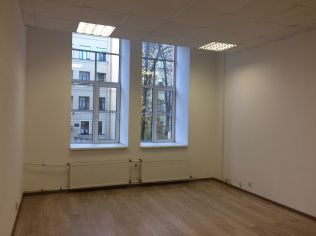 Аренда офиса 49.9 м2 в многофункциональном комплексе, метро Горьковская