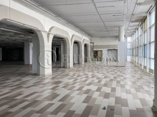 Аренда помещения свободного назначения 550 м²