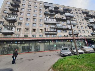 Продажа торгового помещения 445.8 м²