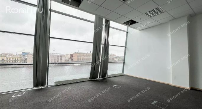 Аренда офиса 347.1 м², Петроградская набережная - фото 1