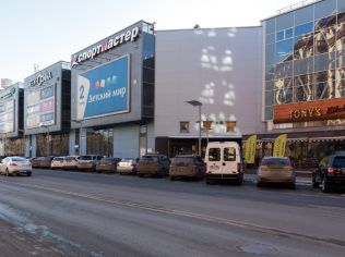 Аренда помещения свободного назначения 49.8 м2 в многофункциональном комплексе, метро Приморская